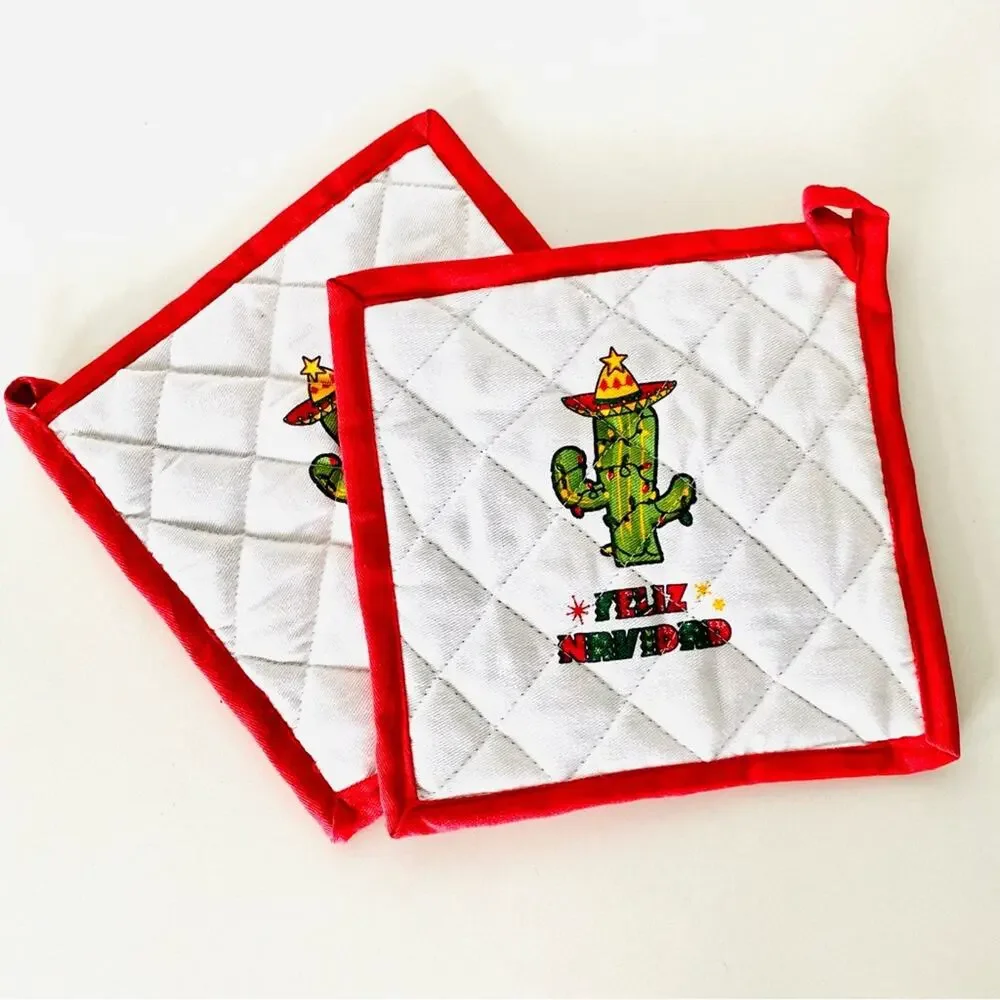 NEW ANTHROPOLOGIE Red White Feliz Navidad Cactus Christmas Holiday Pot Holders 2